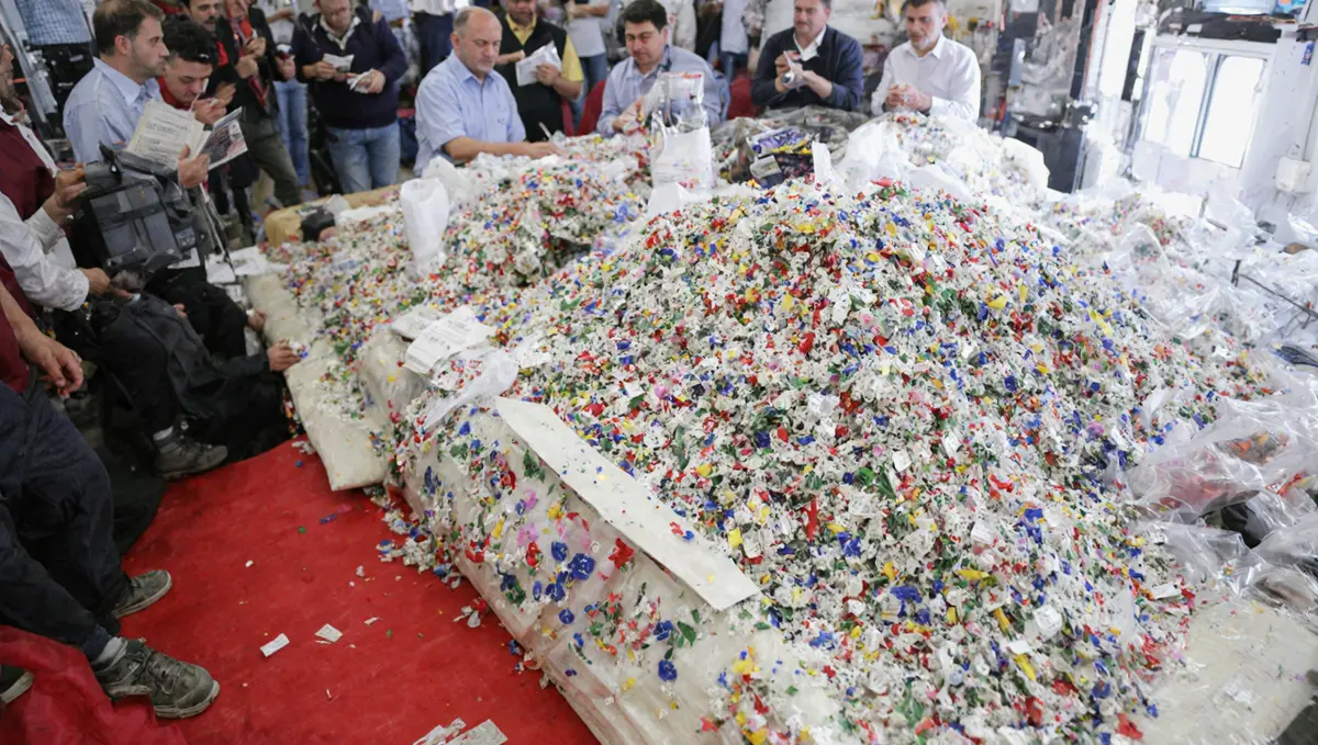 Karabağlar'da Kentsel Dönüşüm Krizi Tırmanıyor