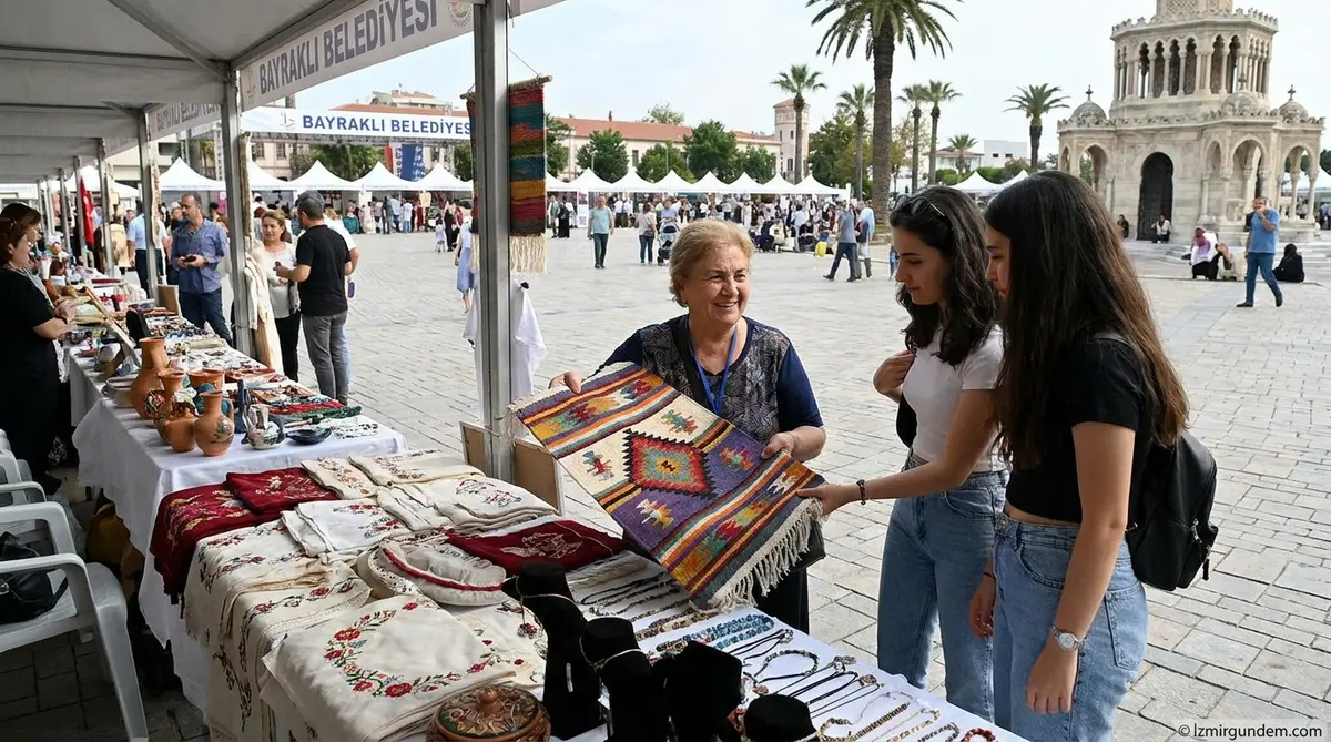 Bayraklı'da Kadınların 6 Bin Eseri Görücüye Çıktı