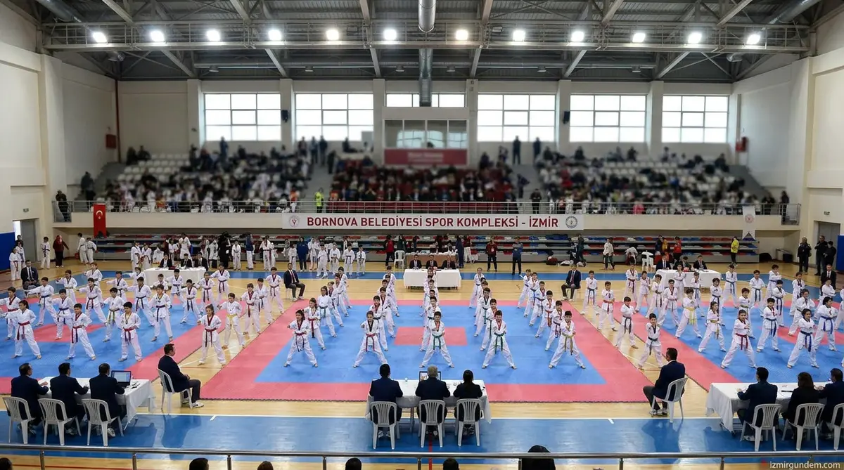Bornova'da 600 Taekwondocu Siyah Kuşak İçin Ter Döktü