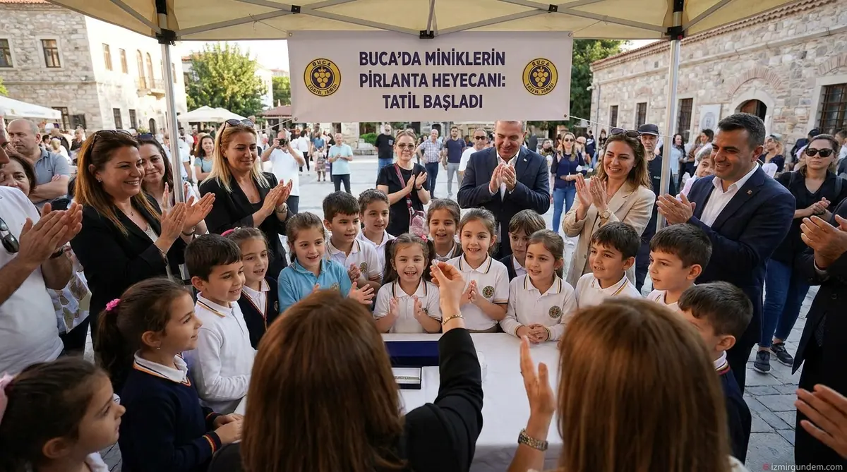 Buca'da Miniklerin Pırlanta Heyecanı: Tatil Başladı