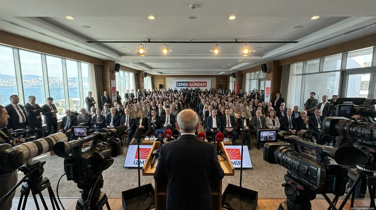CHP İzmir İl Yönetimi Belli Oldu: Gümrükçü A...