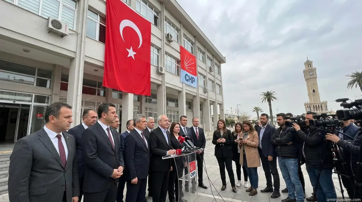 CHP Meclis Grubunda Deprem: İki Unvan Birden Silindi