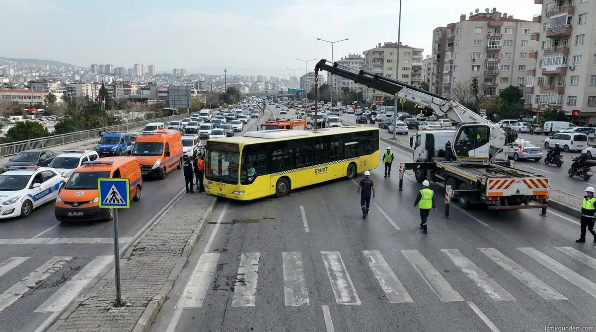 ESHOT Otobüsünün Çarptığı Üniversiteli Serra'dan Rapor Tepkisi