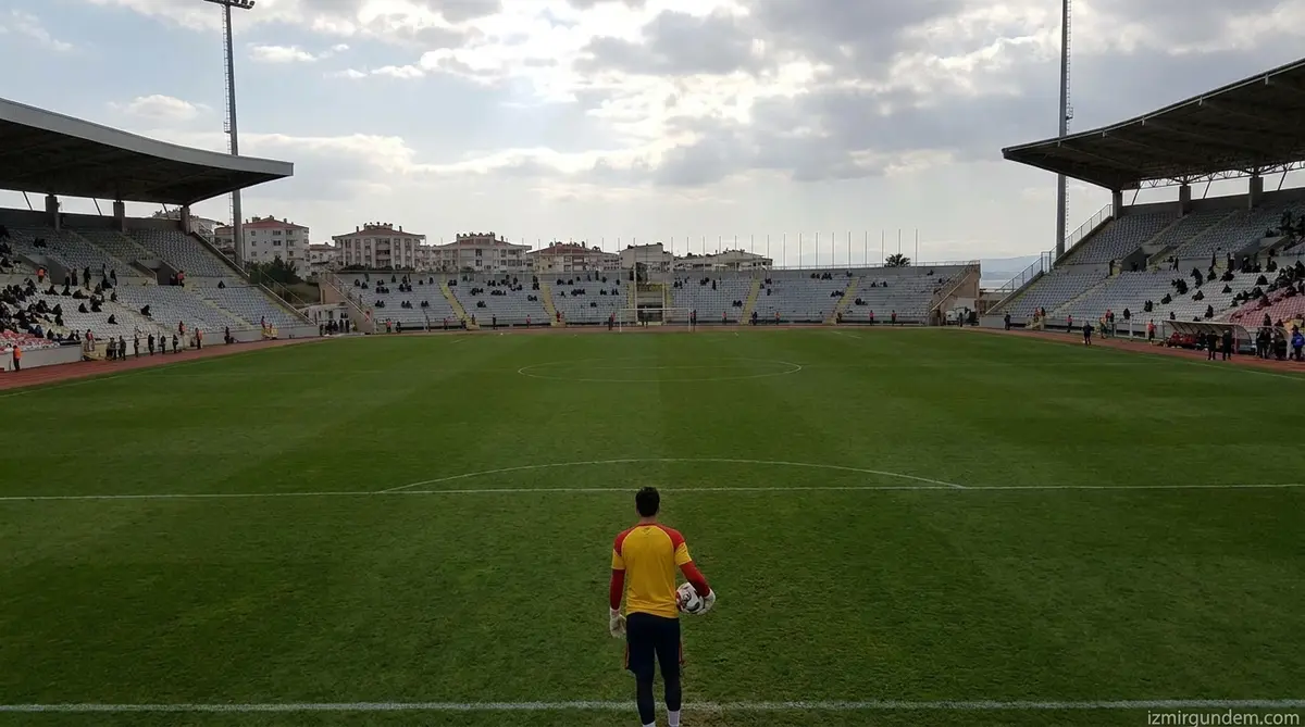 Göztepe Kalesini Luka Gugeshashvili ile Güvenceye Aldı
