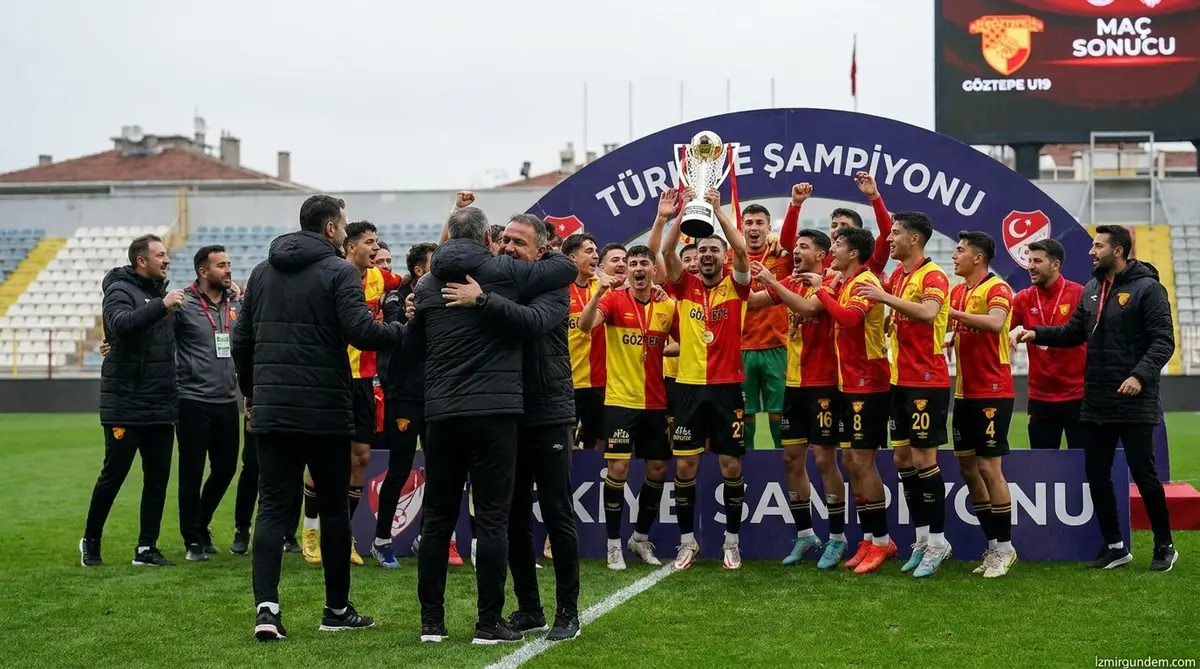 Göztepe U19 Türkiye Şampiyonu: Gençler Avrupa Yolunda