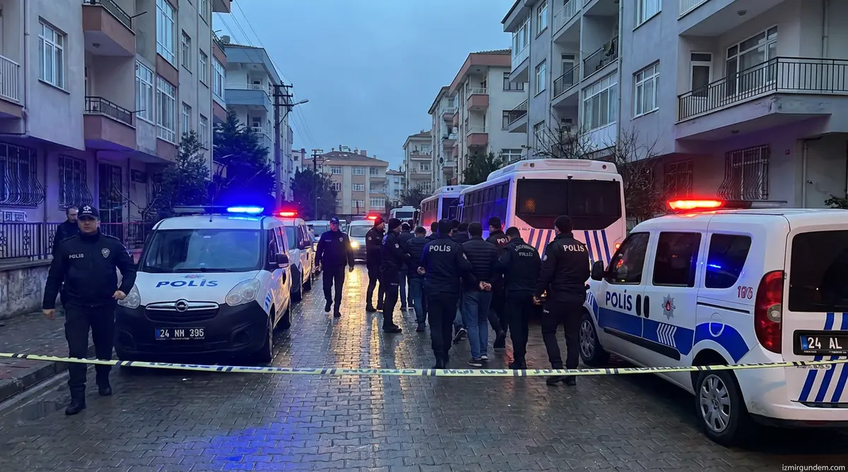 İzmir'de Şafak Operasyonu: 168 Gözaltı