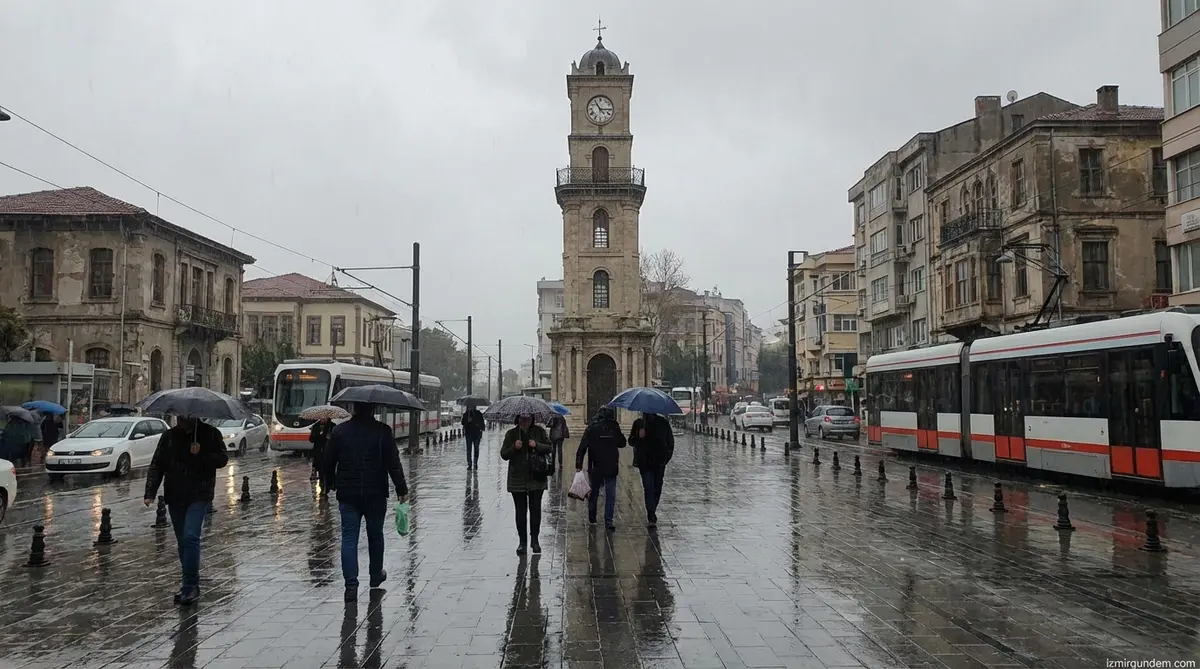 İzmir'de Sabah Saatlerinde Yağış Uyarısı