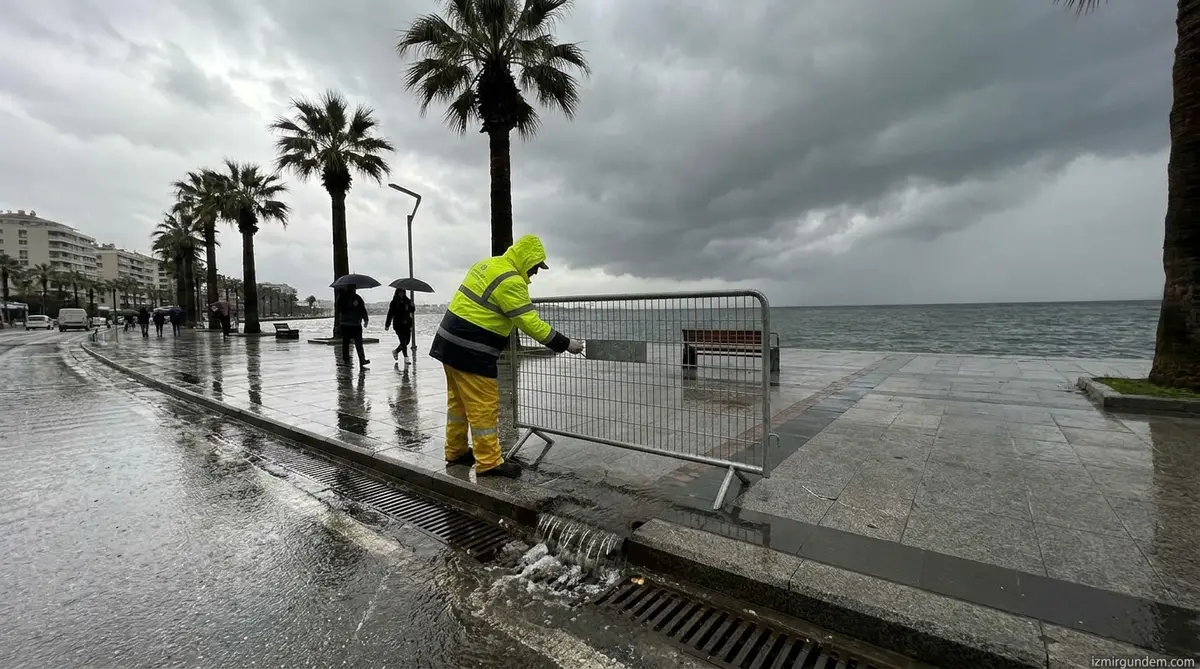 İzmir'de 22 İlçe İçin Sarı Kod: Kuvvetli Sağanak Geliyor