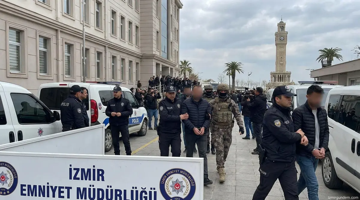 İzmir'de NATO Operasyonu: 61 Şüpheli Gözaltına Alındı