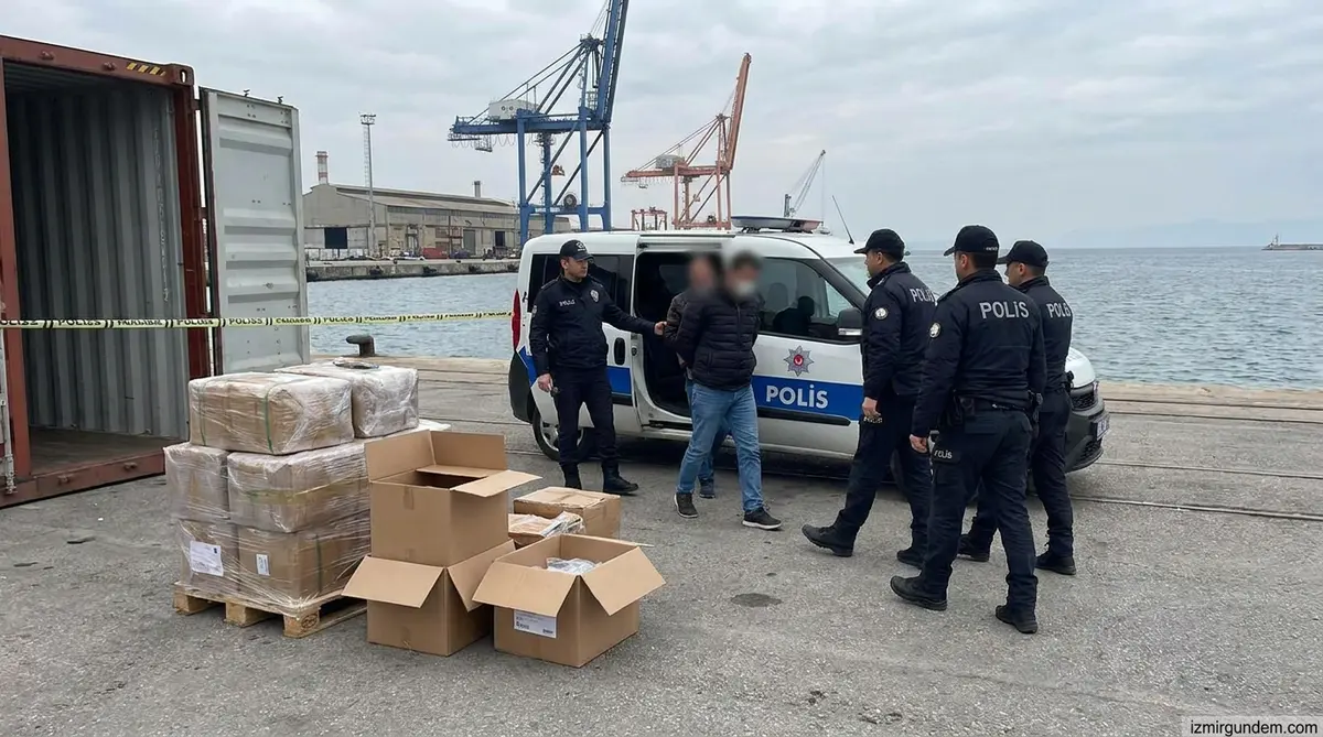 İzmir'den Aksaray'a Zehir Sevkiyatı: 3 Kişi Tutuklandı