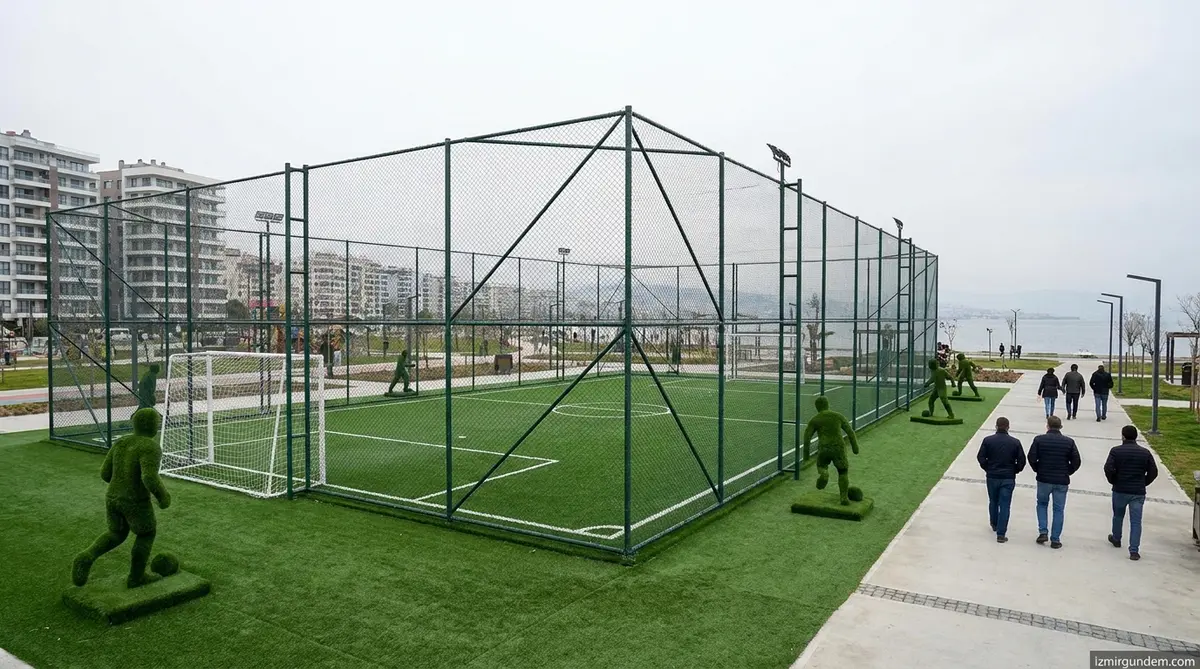 Karabağlar'da 5 Mahalleye 5 Yeni Mini Futbol Sahası Açıldı