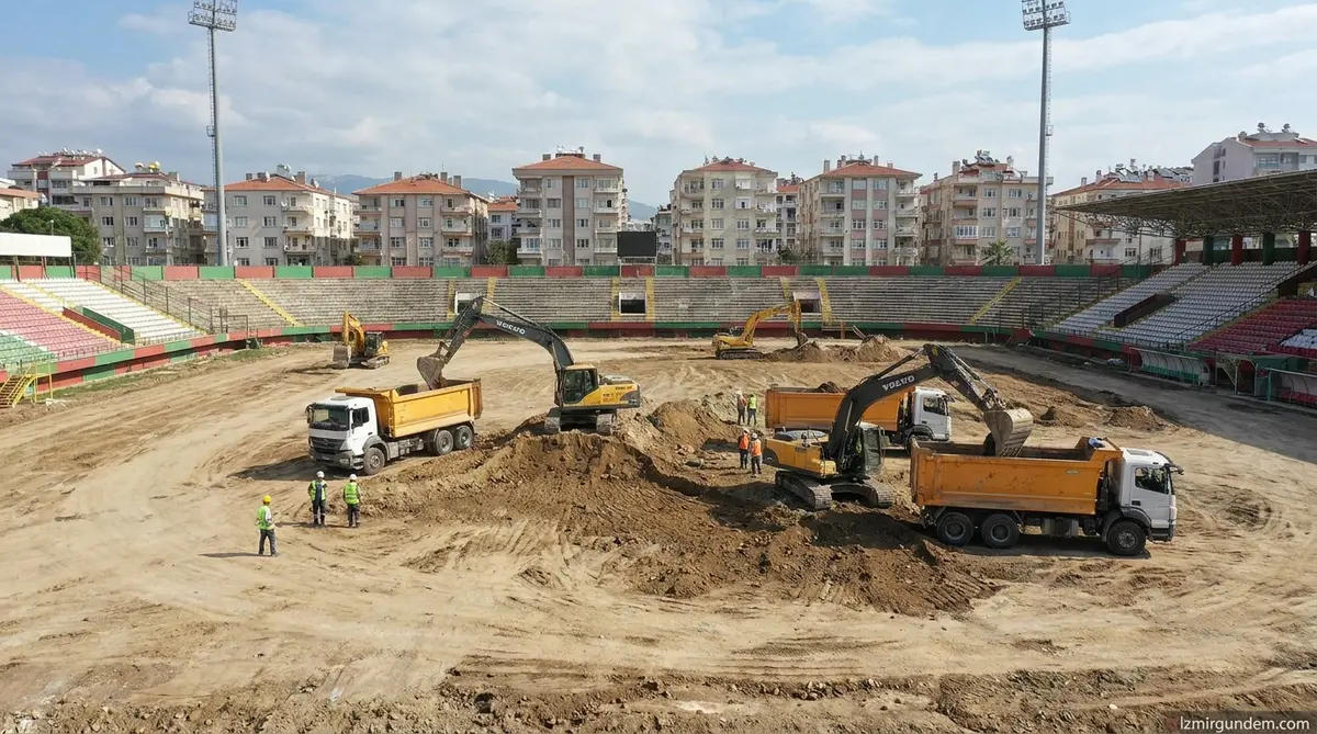 Karşıyaka Stadı'nda Hafriyat Çalışmaları Başladı
