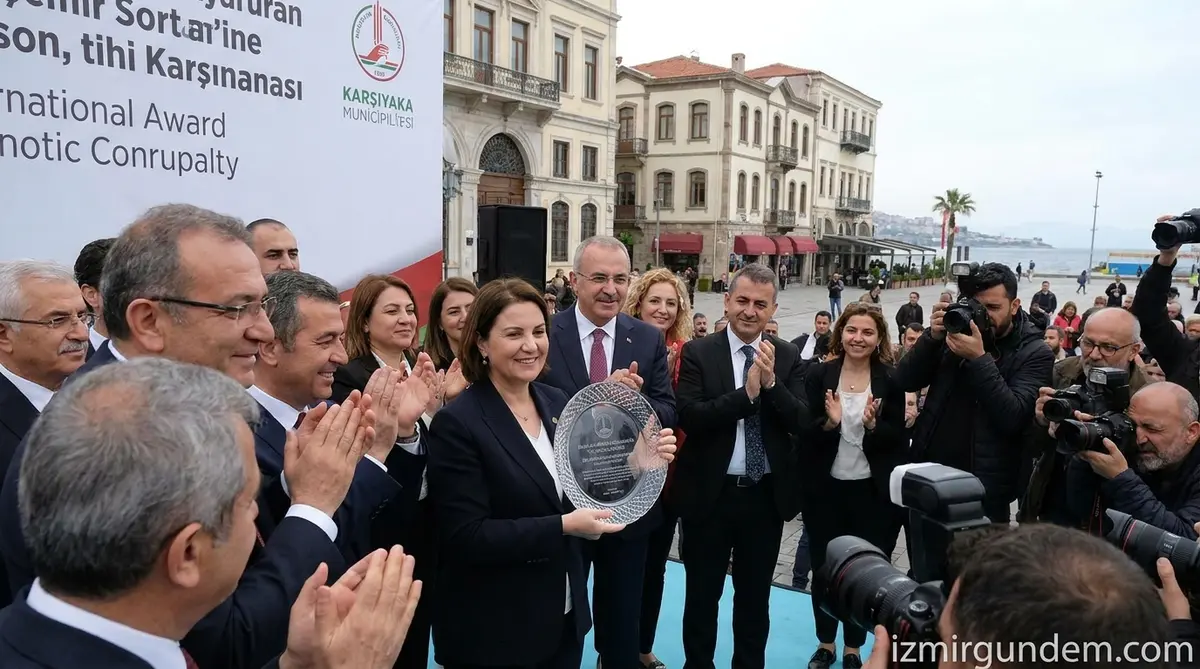 Karşıyaka'da Uluslararası Başarı: Ödül İzmir'e Geldi