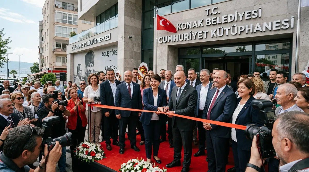Konak'ta İki Yeni Cumhuriyet Kütüphanesi Açıldı