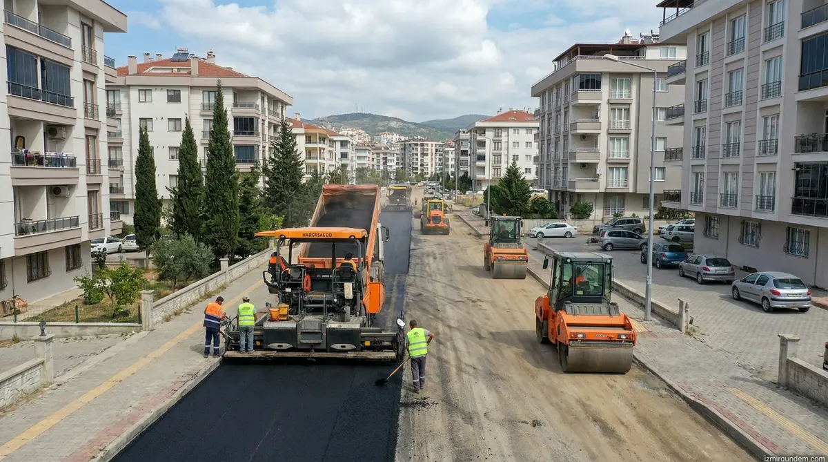 Narlıdere Yollarında Asfalt Harekatı: 5 Bin Ton Hedefi