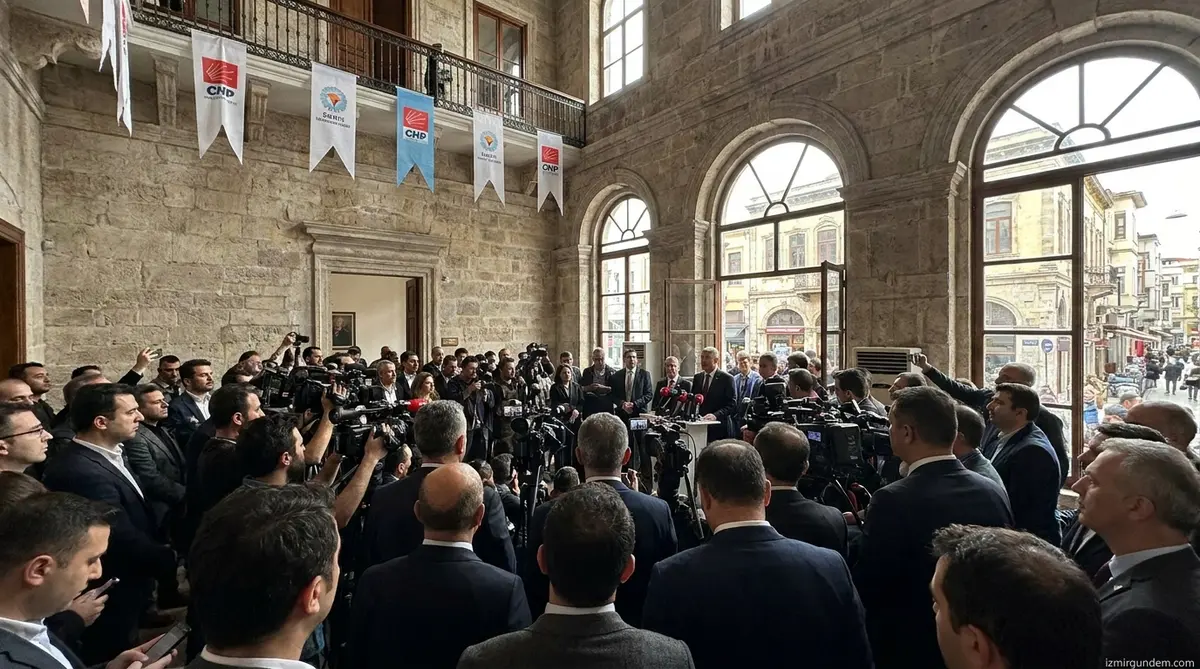 Utku Gümrükçü'den Foça Çıkışı: İzmir'de Seçim Kaybedilebilir