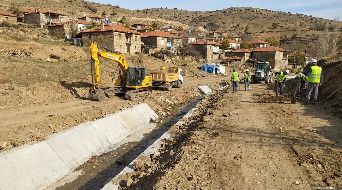 Şirince Dere Yatağı Islah Çalışmasıyla Kışa Hazırlandı