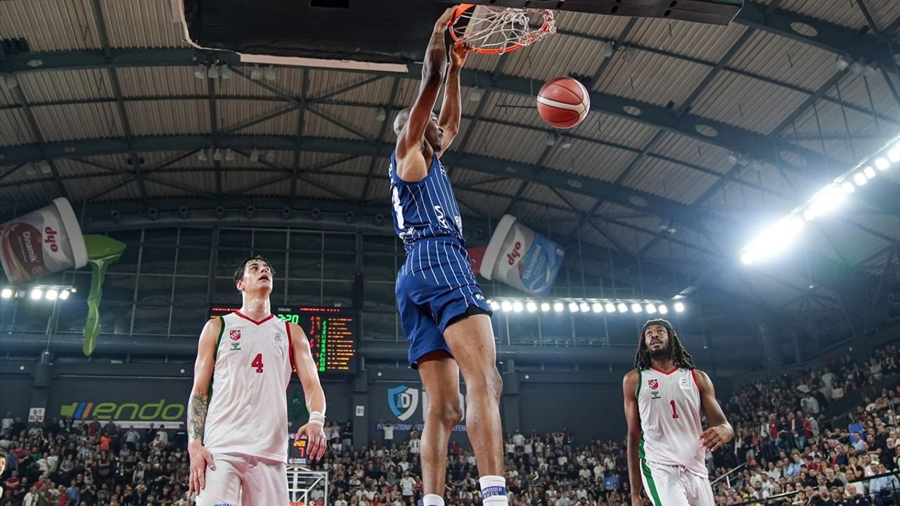 Karşıyaka, Anadolu Efes'e Mağlup Oldu